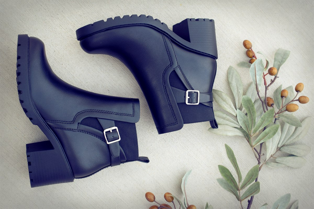 Lug Sole Side Buckle Boot